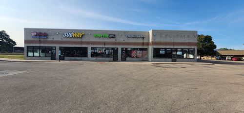 25 W Belvidere Rd, Hainesville, IL, 60030-1046 | Card Image