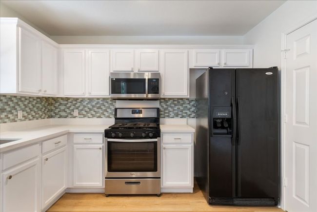 1025 Doras Dr, House other with 3 bedrooms, 3 bathrooms and 4 parking in Pflugerville TX | Image 9