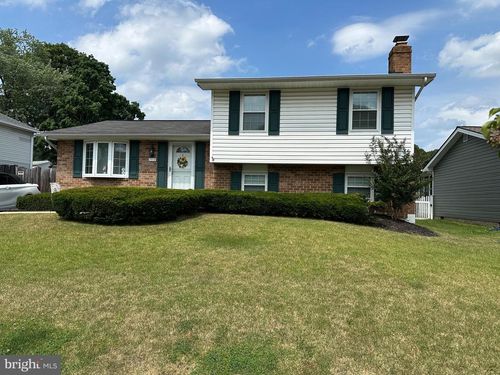 7915 Kings Bench Pl, PASADENA, MD, 21122-6301 | Card Image