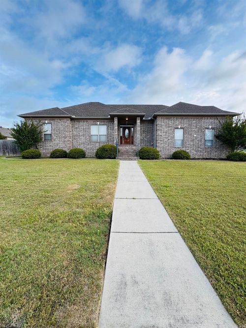 91 Lakeland Dr, Cabot, AR, 72023-7852 | Card Image