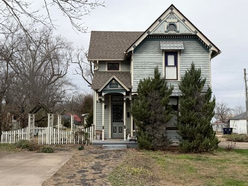 119 S College St, West Plains, MO, 65775-3707 | Card Image