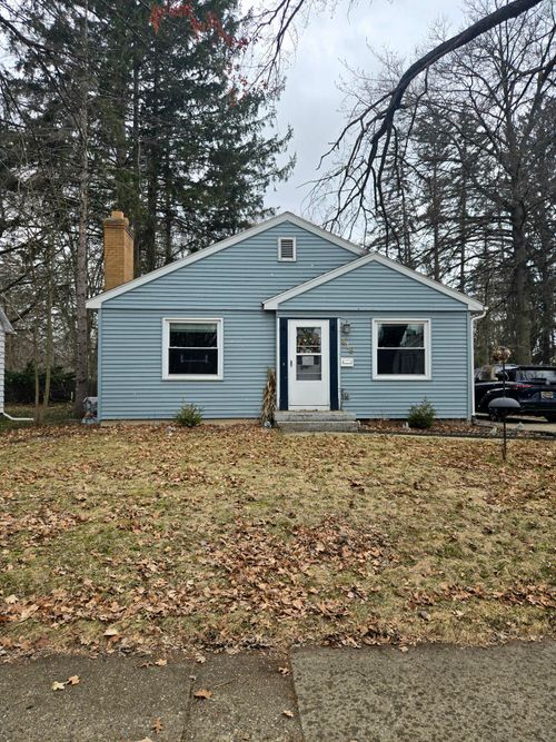 416 Division St, Big Rapids, MI, 49307-1914 | Card Image