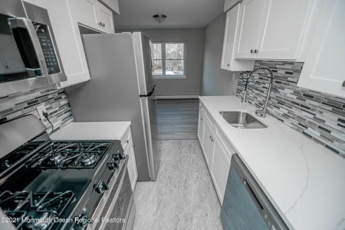 g-30 Windsor Ter, Freehold, NJ, 07728-3239 | Card Image