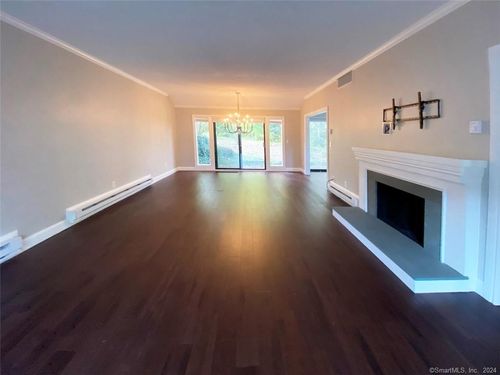 b-311 Heritage Vlg, Southbury, CT, 06488-1752 | Card Image