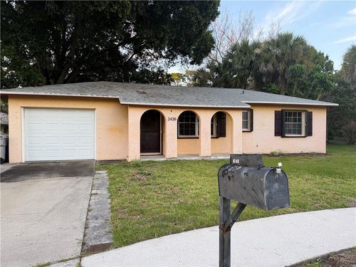 2426 4th Pl, VERO BEACH, FL, 32962-1369 | Card Image