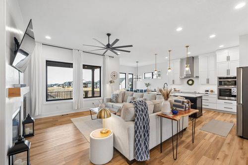 2114 Timberview Dr, Norwalk, IA, 50211 | Card Image