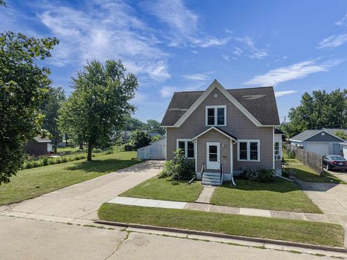 524 Bruce Street, NEW LONDON, WI, 54961 | Card Image