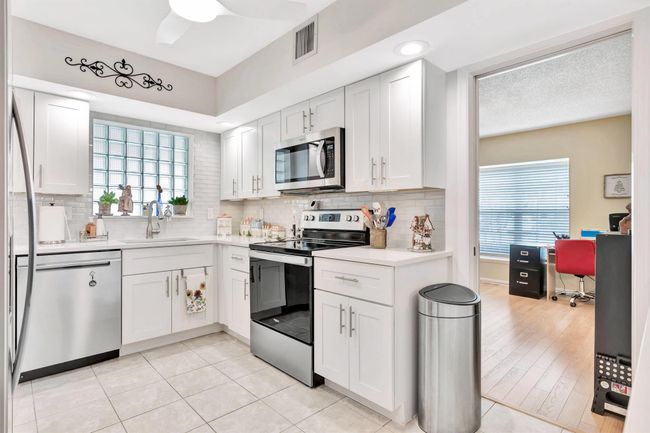 27 - 11571 Winchester Dr, Condo with 3 bedrooms, 3 bathrooms and null parking in Palm Beach Gardens FL | Image 27