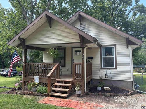 708 S Poplar St, Ottawa, KS, 66067-3029 | Card Image
