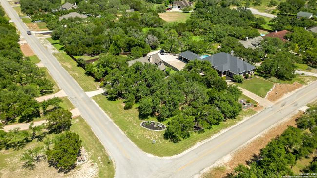 212 Wentworth, House other with 4 bedrooms, 3 bathrooms and null parking in Spring Branch TX | Image 49