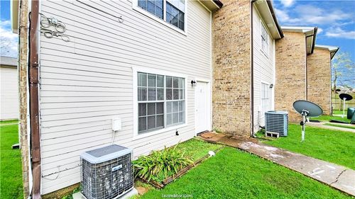 apt-15-1908 Barak Ln, Bryan, TX, 77802-3442 | Card Image