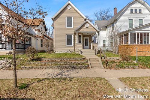 1045 Jackson Street Nw, Grand Rapids, MI, 49504 | Card Image