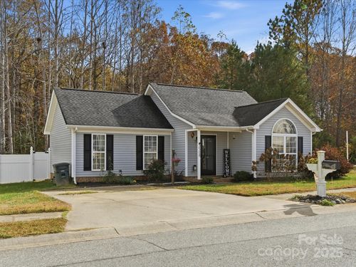 2508 Barkers Ridge Dr, Bessemer City, NC, 28016-6819 | Card Image