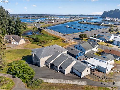 954 Beach Blvd, WinchesterBay, OR, 97467 | Card Image
