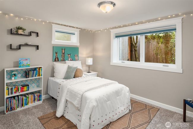 3833 24th Avenue W, House other with 3 bedrooms, 2 bathrooms and 1 parking in Seattle WA | Image 23