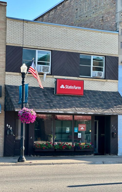 420 3rd St, International Falls, MN, 56649-2310 | Card Image