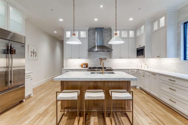 Island Kitchen | Image 14