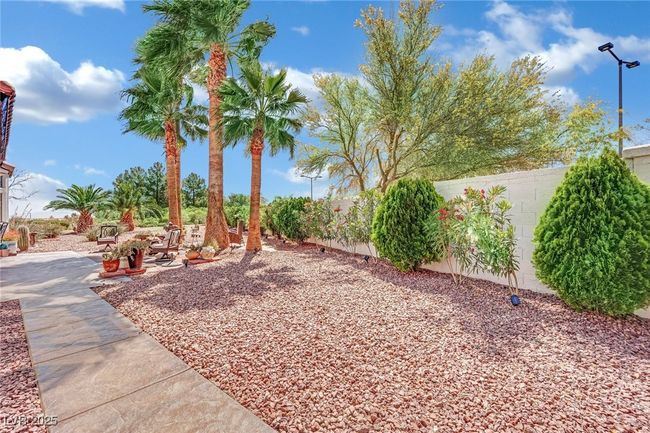 10001 Cresent Creek Dr, House other with 2 bedrooms, 2 bathrooms and null parking in Las Vegas NV | Image 40