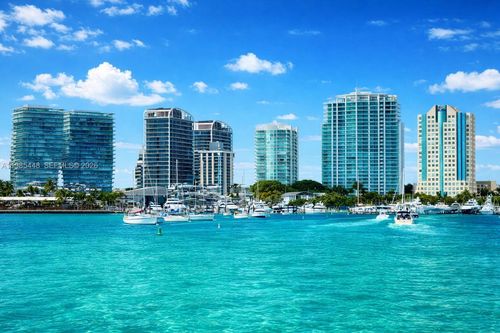 apt-2904-2627 S Bayshore Dr, Miami, FL, 33133-5447 | Card Image