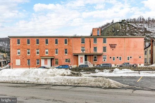 239 W Commerce St., Shamokin, PA, 17872 | Card Image