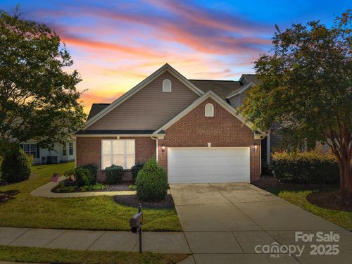 253 Garnet Ct, Fort Mill, SC, 29708-8053 | Card Image