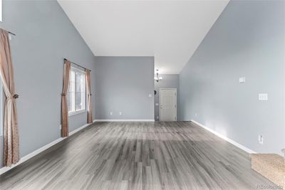 Living room beautiful vinyl flooring | Image 3