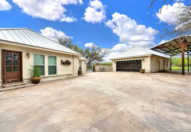 1409 Woodland Ct, House other with 4 bedrooms, 4 bathrooms and null parking in Hondo TX | Image 47