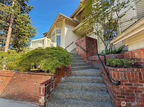 4601 Ne 89th St, Seattle, WA, 98115 | Card Image