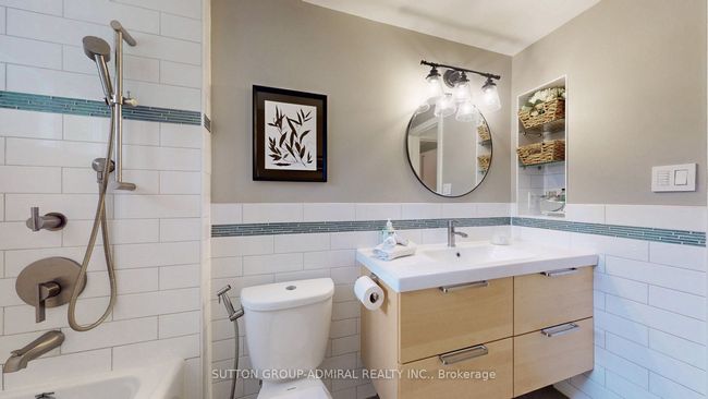 329 Towercrest Dr, House other with 4 bedrooms, 2 bathrooms and 2 parking in Newmarket ON | Image 23