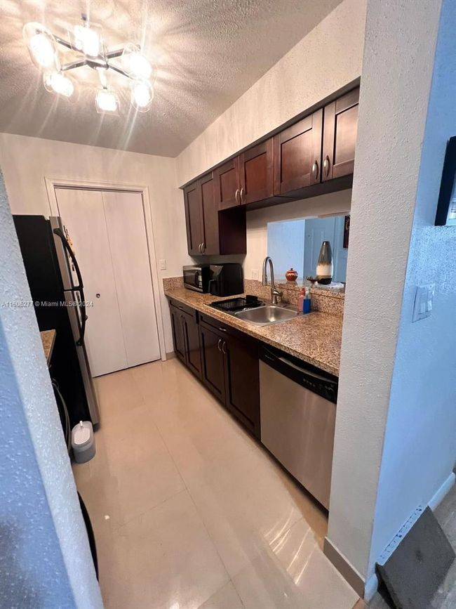 APT-1236 - 733 Riverside Dr, Condo with 1 bedrooms, 1 bathrooms and null parking in Coral Springs FL | Image 21