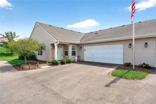 328 Bending Branch Lane, Miamisburg, OH, 45342 | Card Image