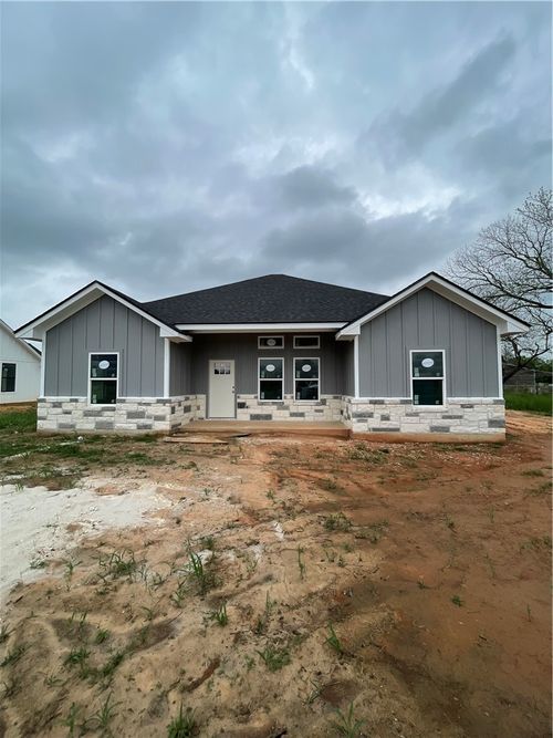 412 E Hunt St, Bremond, TX, 76629-5372 | Card Image