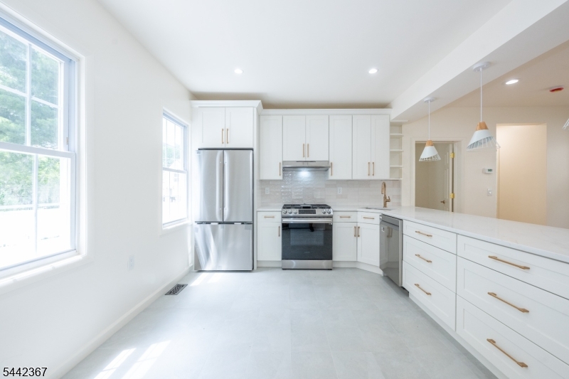 Residential Lease in South Orange Village Twp. 3