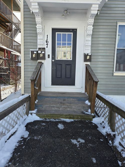 3-167 Spruce Street, Manchester, NH, 03103 | Card Image