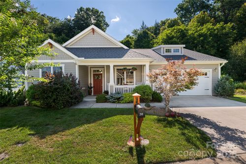 38 Pinebrook Club Dr, Asheville, NC, 28804-8810 | Card Image