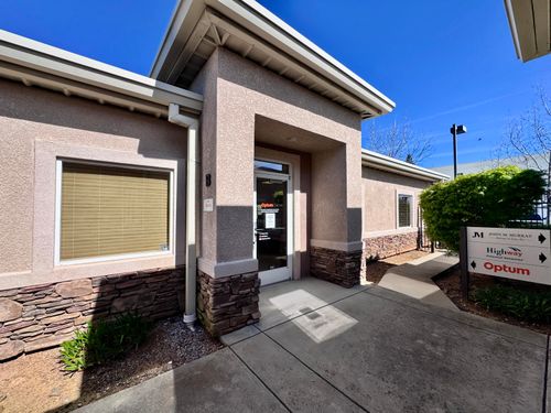 bc-2151 Larkspur Ln, Redding, CA, 96002-0639 | Card Image