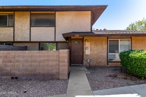 1626 W Village Way, Tempe, AZ, 85282-4440 | Card Image