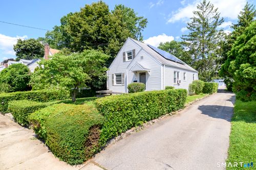 9 Penzance Rd, Stamford, CT, 06902-3016 | Card Image