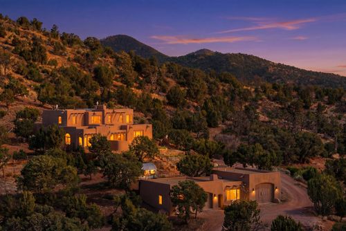 30 Camino Sanador, Santa Fe, NM, 87505-4551 | Card Image