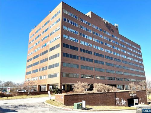 2 Executive, Fort Lee, NJ, 07024 | Card Image