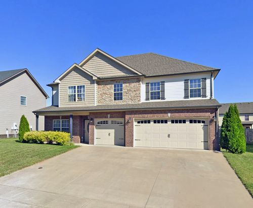 105 Raider Dr, Clarksville, TN, 37042-1697 | Card Image