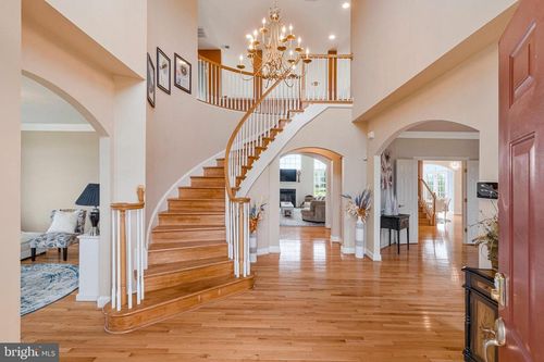 42131 Panorama Pl, Leesburg, VA, 20176-5490 | Card Image