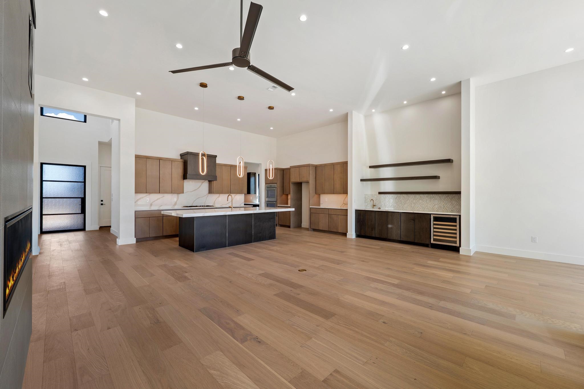 Residential in Horseshoe Bay 3