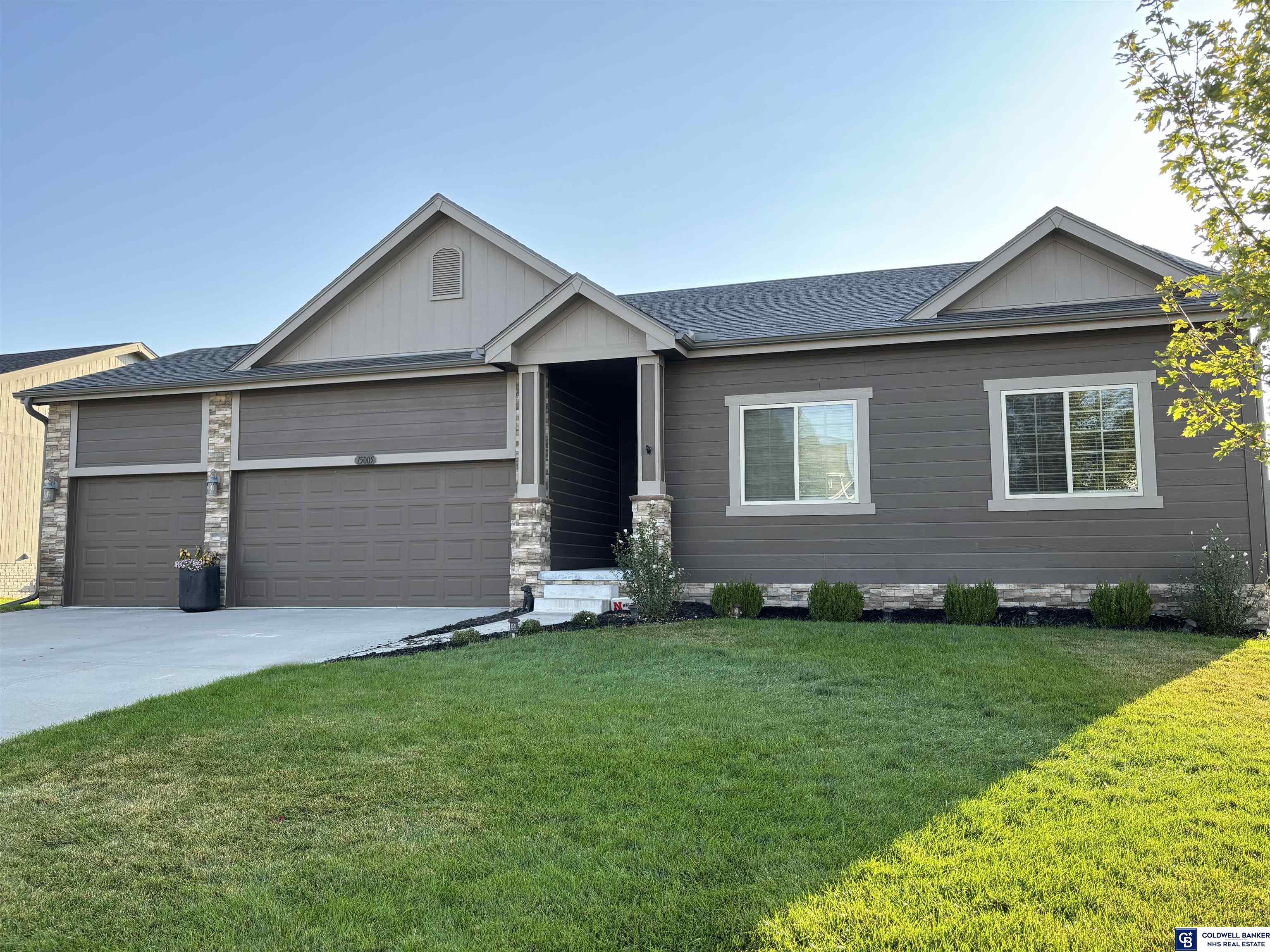 20th St, Bellevue, NE 68123