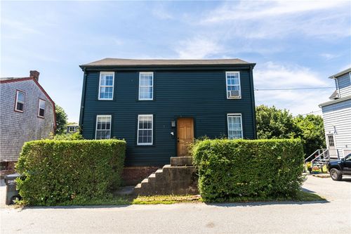 7 Boss Ct, Newport, RI, 02840-3958 | Card Image