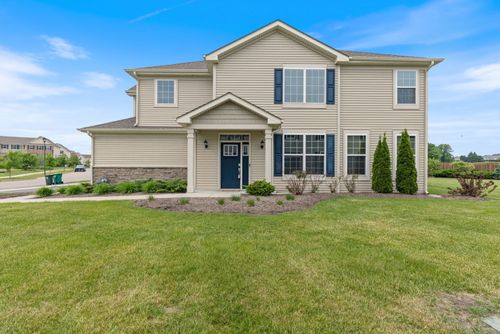 2001 Stuttle Rd, Batavia, IL, 60510-7807 | Card Image