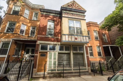 2007 N Oakley Ave, Chicago, IL, 60647-4152 | Card Image