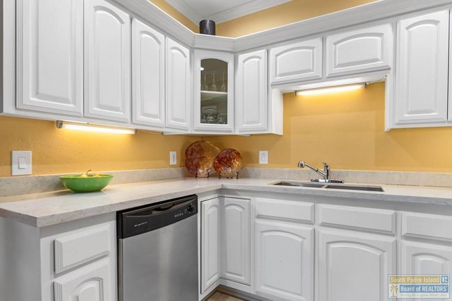205 - 129 E Cora Lee Dr, Condo with 2 bedrooms, 2 bathrooms and null parking in South Padre Island TX | Image 8