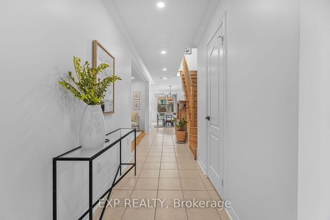 16 La Pinta St, House attached with 3 bedrooms, 3 bathrooms and 2 parking in Maple ON | Image 5