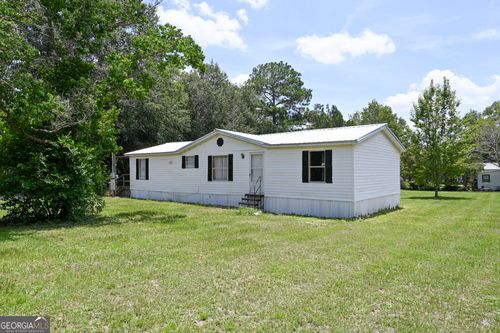 1957 Brogdon Rd, Waycross, GA, 31503-8455 | Card Image
